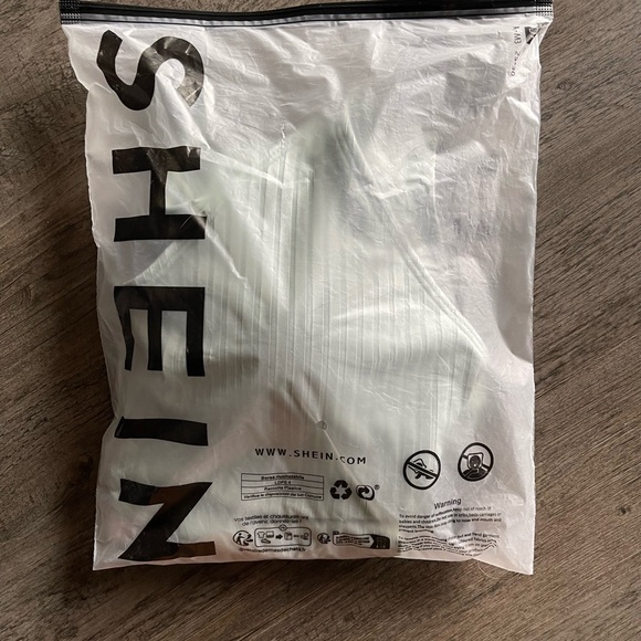 One-Piece Swimsuit - Picture 5 of 8